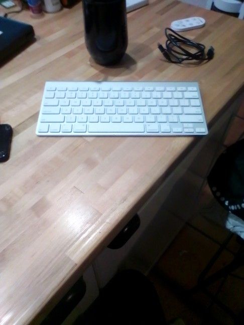Apple Keyboard