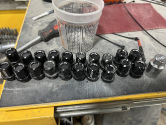 Rays Lug Nuts With Lock