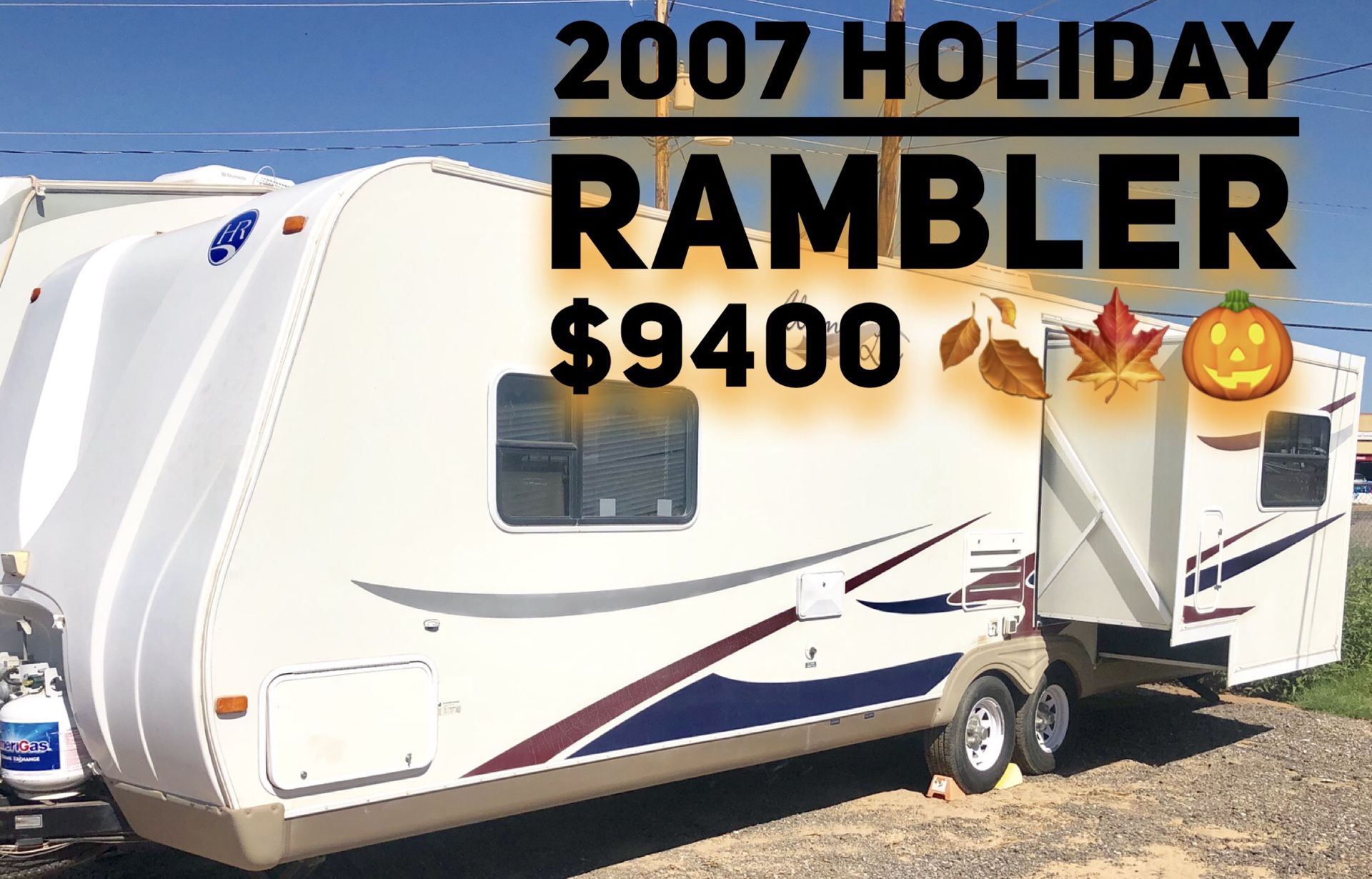 2007 AlumiLITE 28ft Trailer Camper By Holiday rambler