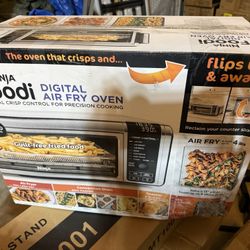 Ninja Countertop 8 in 1 Oven 1800W