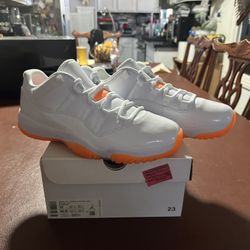Air Jordan Low 11