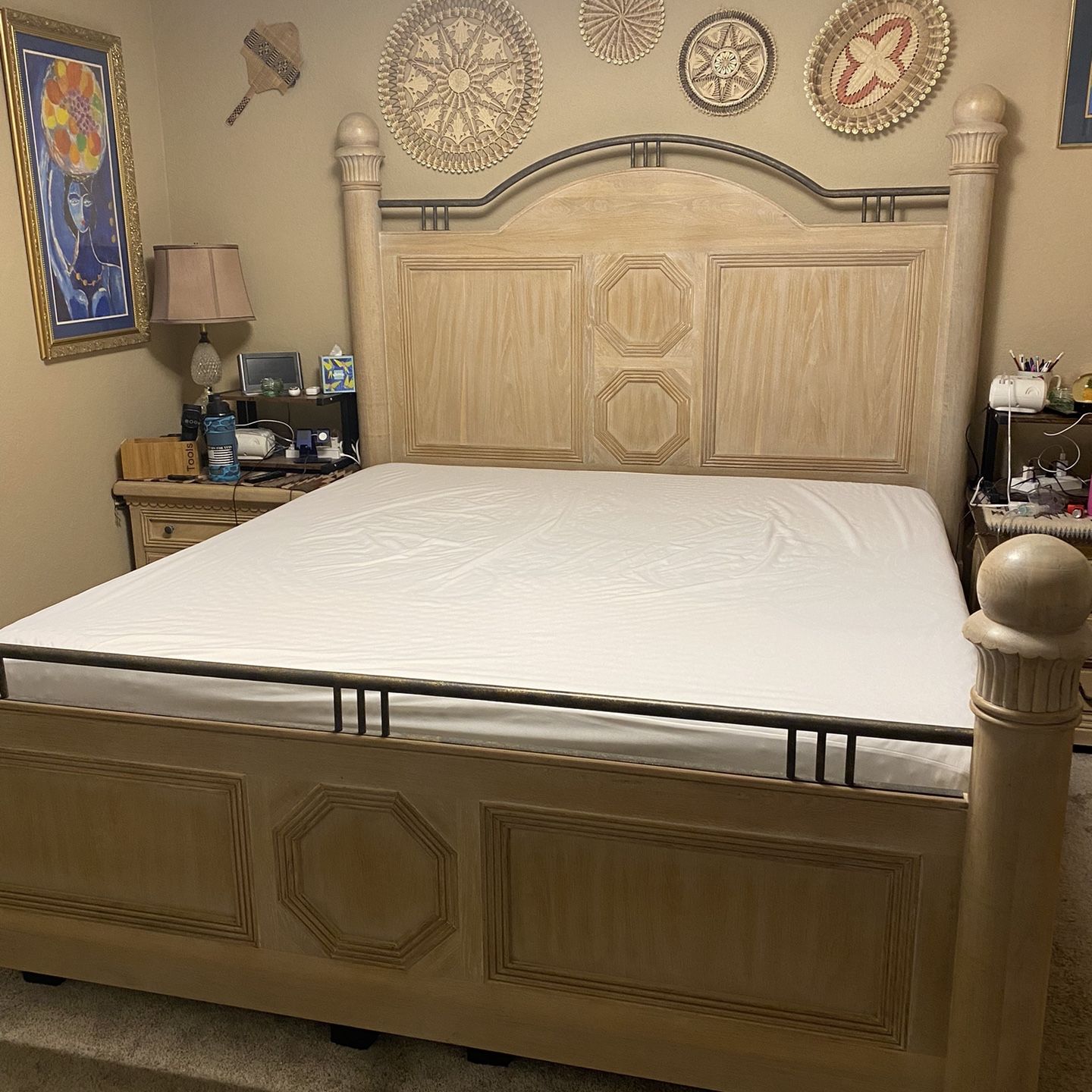 Very Nice Solid Wood King Bedroom Set