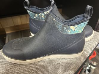 LOW CUT RAIN BOOTS / BASS PRO BRAND