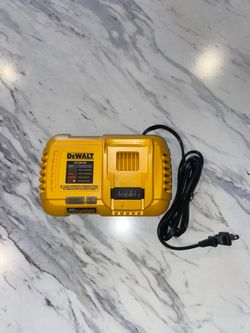 Dewalt 20V MAX / 60V MAX FLEXVOLT Lithium-Ion Fan Cooled Fast Battery Charger