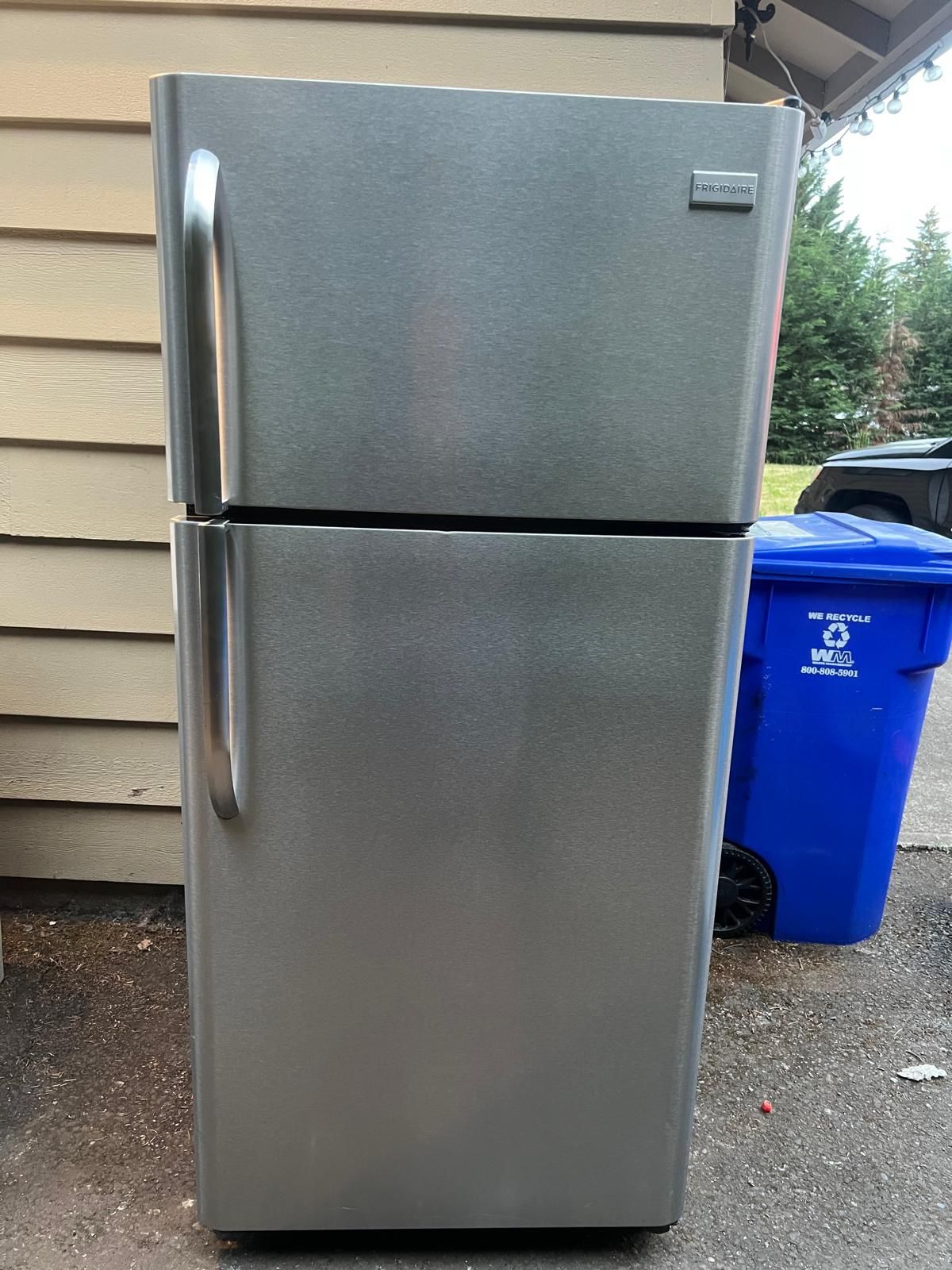 Refrigerated in excellent condition🧊