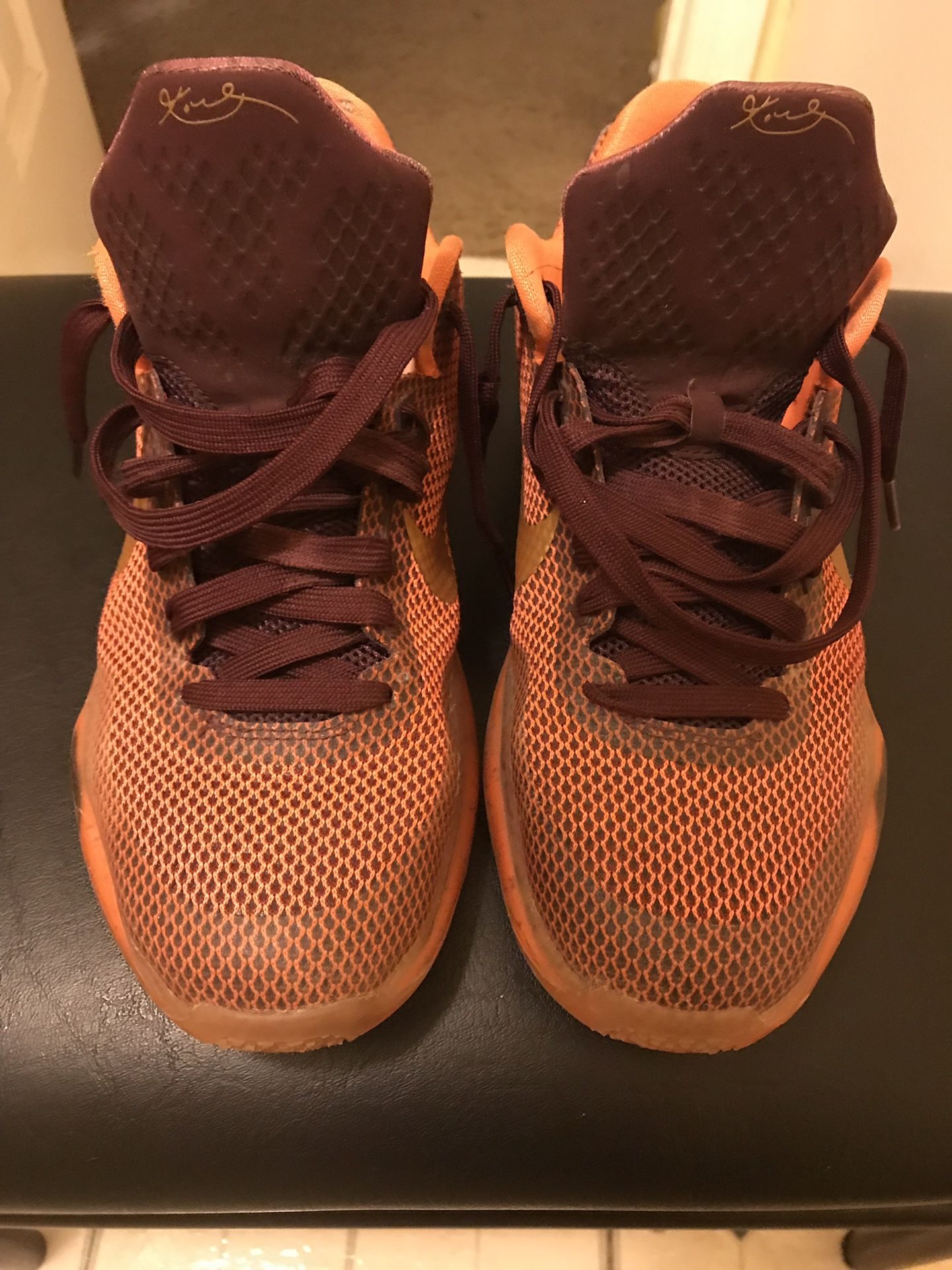 Kobe 10s low top