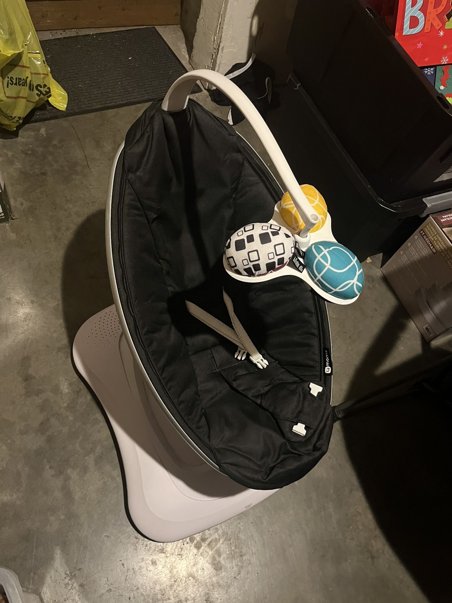 4moms mamaRoo Baby Swing