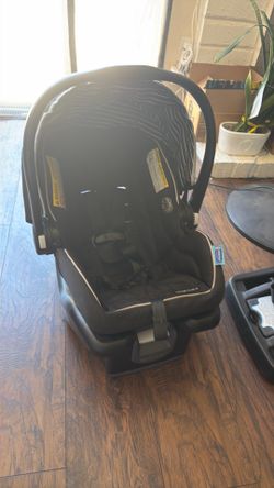 Graco 35 Lite LX Infant Car Seat with Base – Excellent Condition