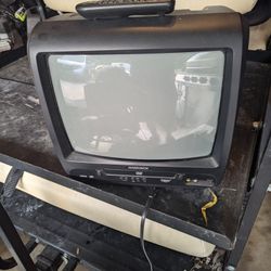 13-In Magnavox DVD Combo
