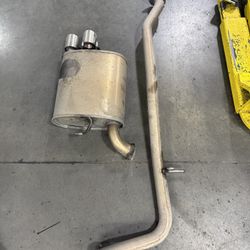 OEM 2021 Camry Se Nightshade Exhaust 2.5 L