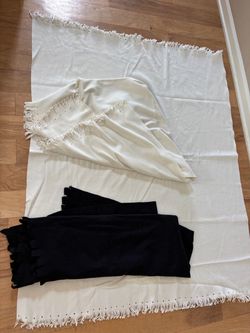 3 blankets size One Size