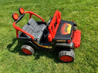 Power Wheels Jeep