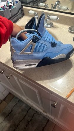 Jordan 4 university blue