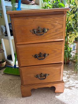 Wood night stand