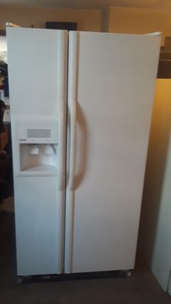 Kenmore side-by-side refrigerator
