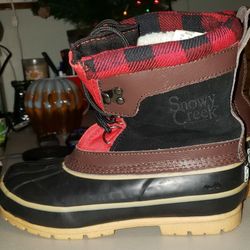 Boy's Boots Size 4