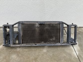 99-06 Chevy support n radiator