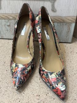 BCBGeneration Size 8.5 Multicolored Pointed-toe Pumps.  Few flaws pictured.  Ready to ship.