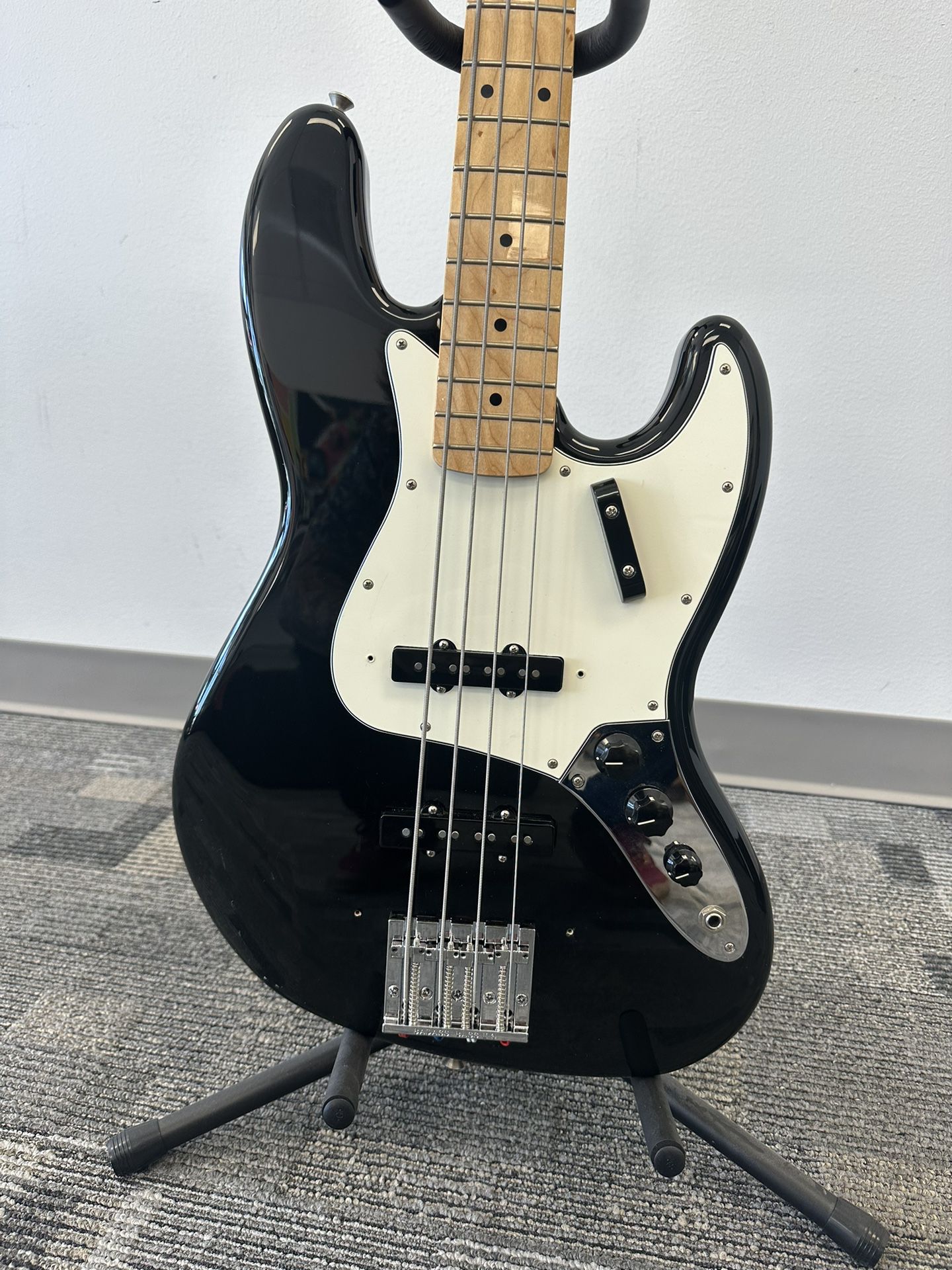 2020 Fender Jazz Bass 