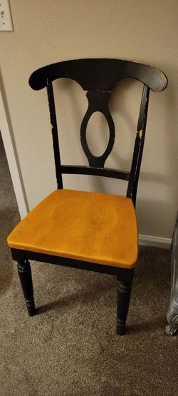 Wood chair