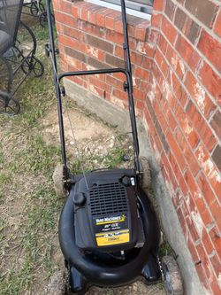 Yard Machines 21" Gas Push Lawn Mower