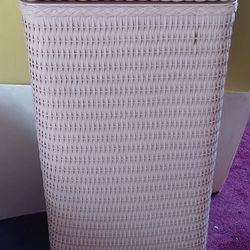 PINK WICKER CLOTHES HAMPER