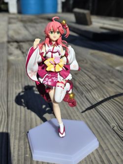Sakura Miko Figurine