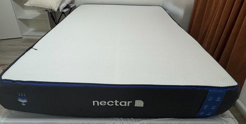 Queen mattress & topper