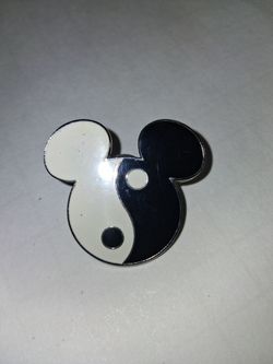 Disney pin "Mickey Mouse Head Ying and Yang" $10 FIRM