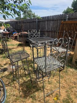 Patio table & chair