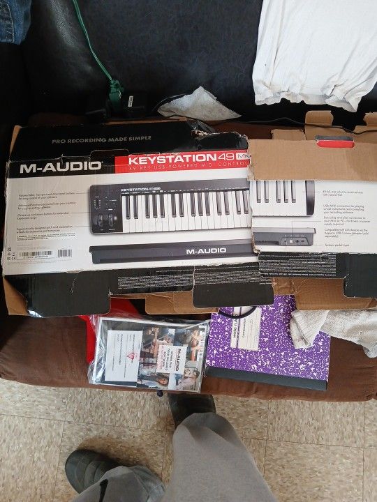Electronic Keyboard 