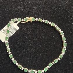 10kt Gold Green Gem Stone Bracelet
