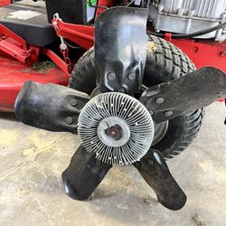 Cooling Fan For A 2001 Gmc Sierra 8.1 L Vortec Engine