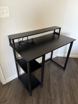 40in Black Desk