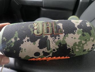 JBL Charge 5 And GO 3