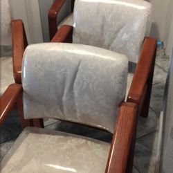 4 Vintage Chairs 