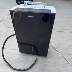 Soleus Air 70 Pint Dehumidifier 