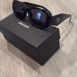 Black Prada Sunglasses – Milano Logo