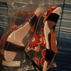 New Brand New Wedge Heels 