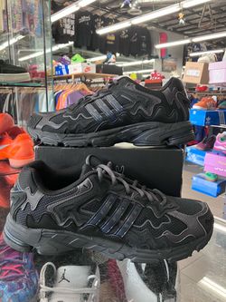 Adidas Response CL Bad Bunny Triple Black