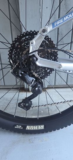 Kona, Fire Mountain 27.5 mtb bicycle