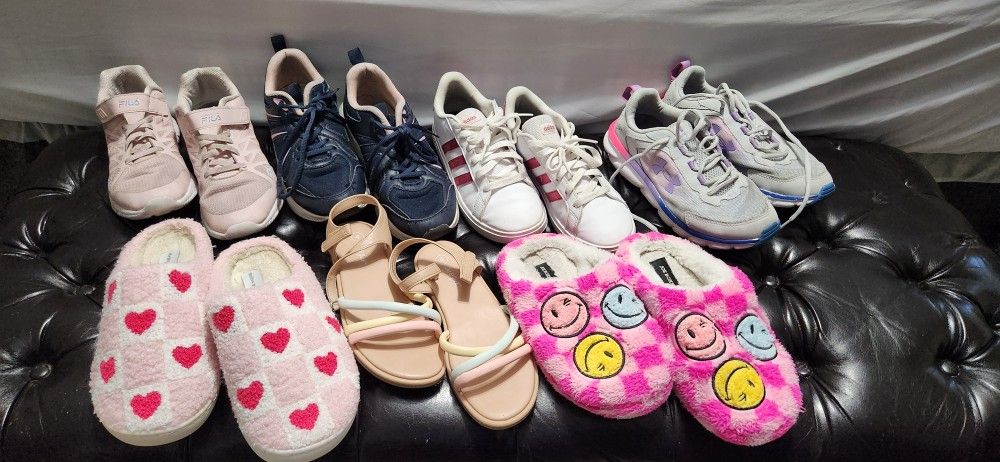 7 Pairs Shoes For One Price