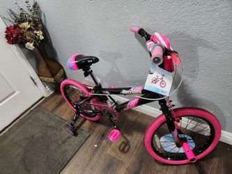 Kend Bike Bmx Girl 18 condition like new Ready to ride good condition