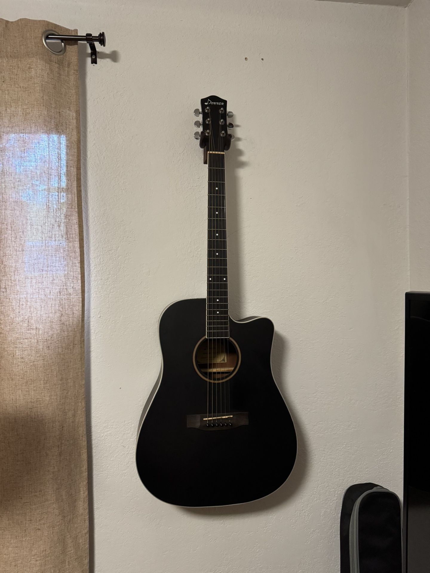 Donner Acoustic Guitar