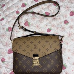 Pochette Metis In  Reverse