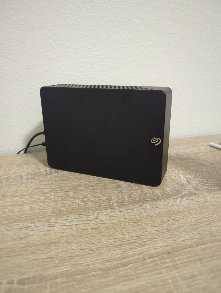 Seagate 8TB
Storage Expansion
