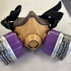 New Scott Twin Cartridge Respirator 