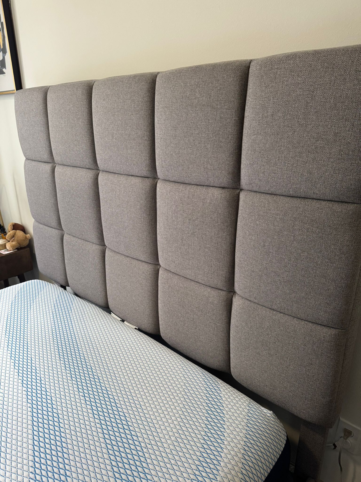 Bed Frame / Box Spring/ Matress