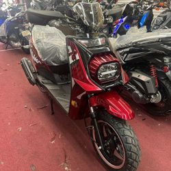 Brand New Marshall 150cc Gas Scooter 