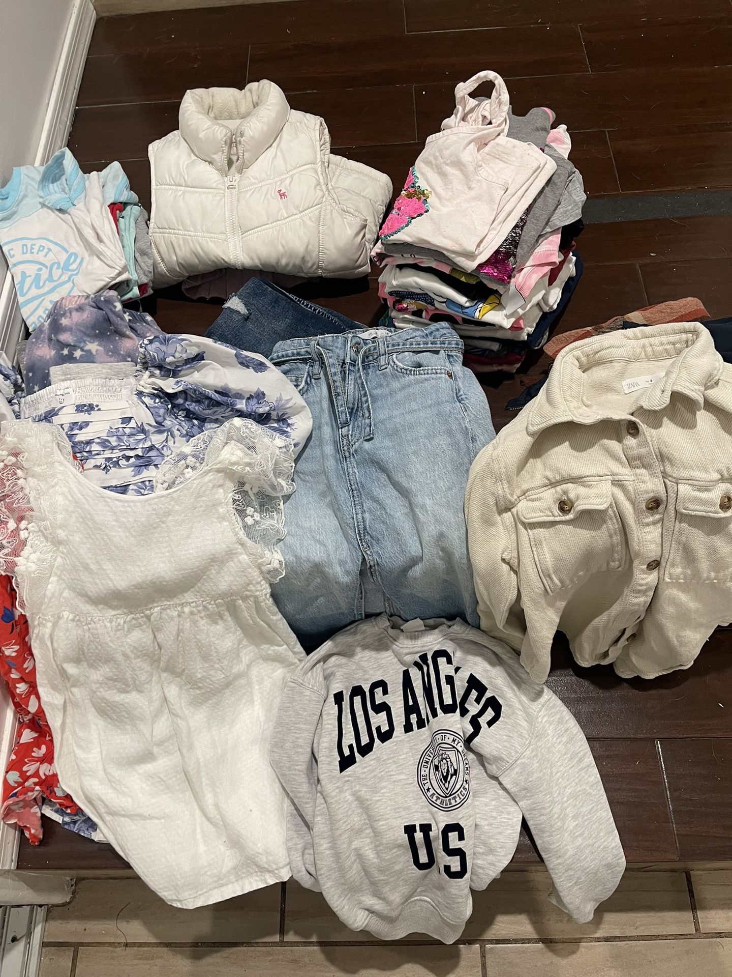 Bag Of Childrens Girl Clothes 30 For The Bag